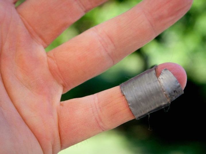 Removing A Wart On Your Finger: At Home And Professionally